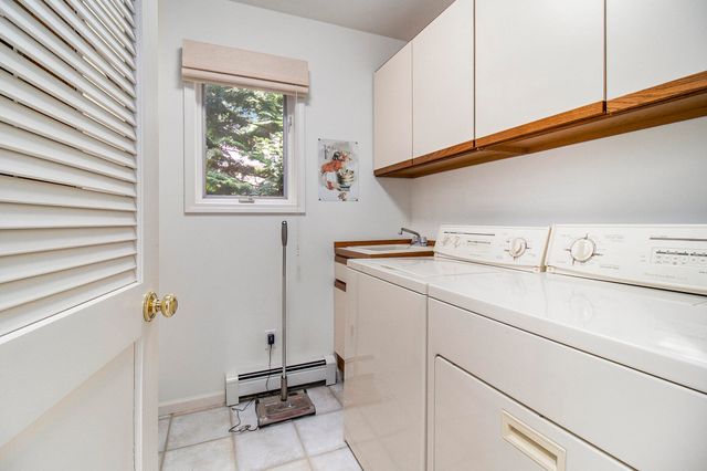 5410 W Oak Ridge Road, Ludington, MI 49431