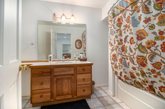 5410 W Oak Ridge Road, Ludington, MI 49431