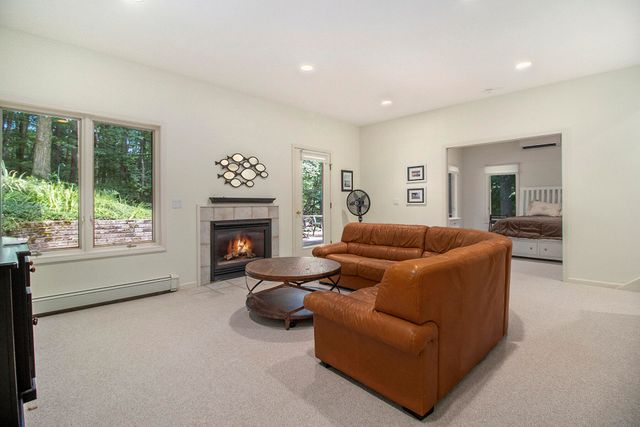 5410 W Oak Ridge Road, Ludington, MI 49431
