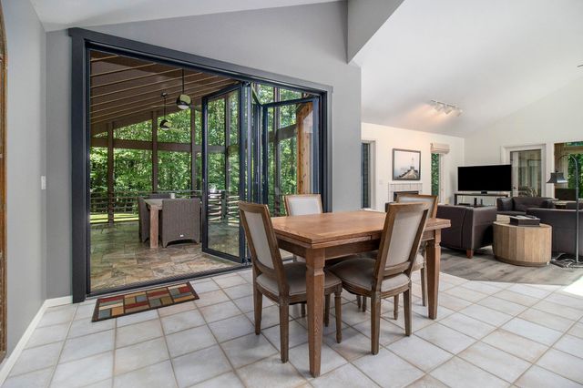 5410 W Oak Ridge Road, Ludington, MI 49431