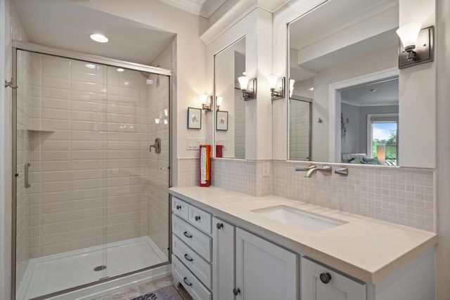 6474 Blue Heron Pointe DRIVE, Waterford, WI 53185