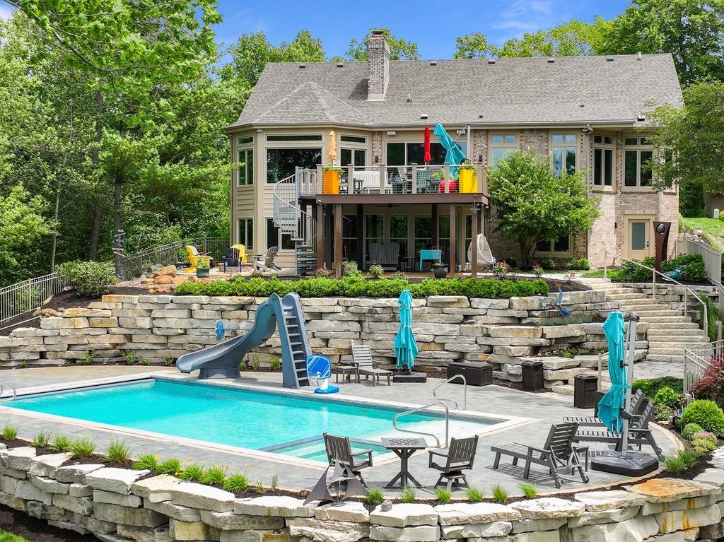 6474 Blue Heron Pointe DRIVE, Waterford, WI 53185