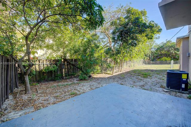 12245 NE 9th Ave 1, North Miami, FL 33161