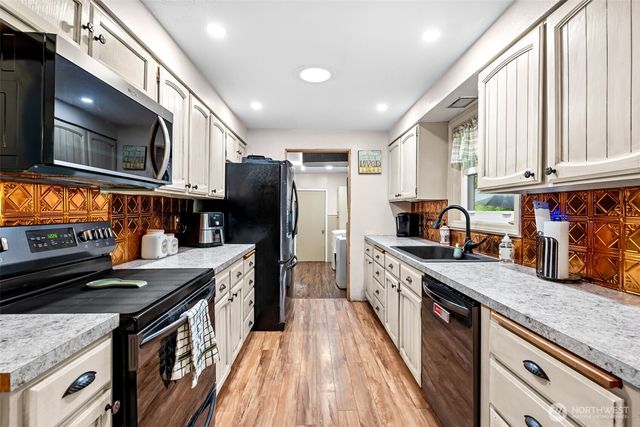 4905 21st Avenue SE, Lacey, WA 98503