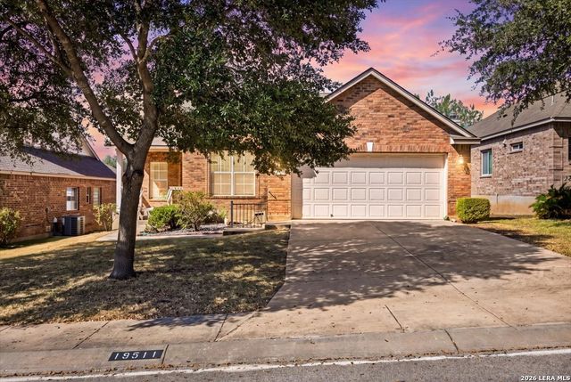 19511 HIGHGROVE LN, San Antonio, TX 78258