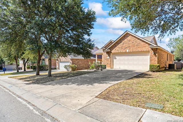 19511 HIGHGROVE LN, San Antonio, TX 78258