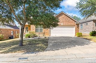 19511 HIGHGROVE LN, San Antonio, TX 78258