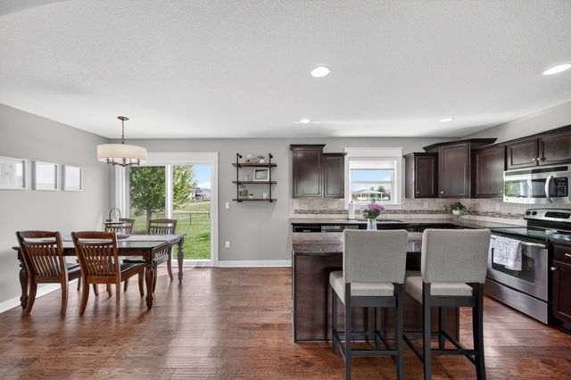 901 NW Abbie Drive, Ankeny, IA 50023