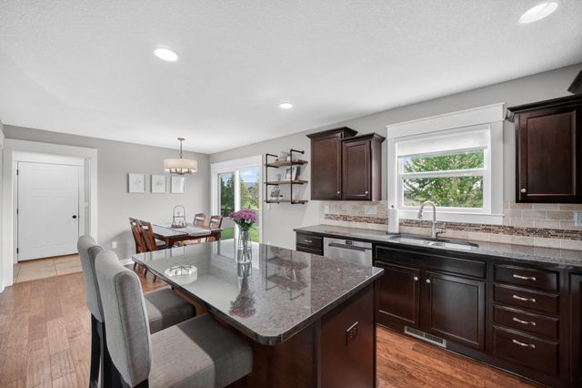 901 NW Abbie Drive, Ankeny, IA 50023