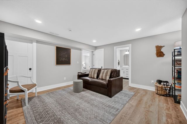 901 NW Abbie Drive, Ankeny, IA 50023