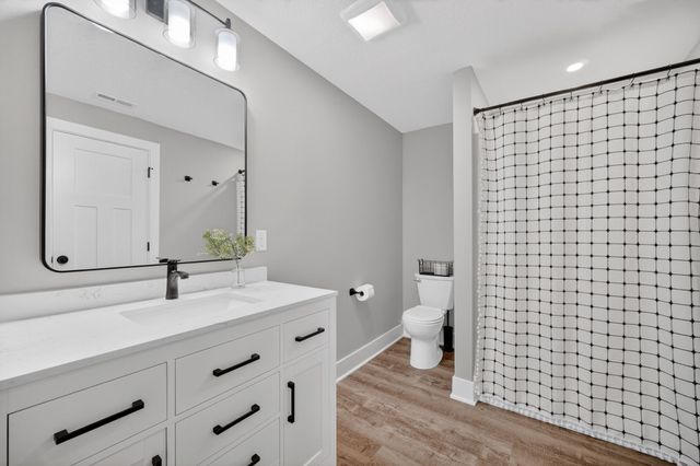 901 NW Abbie Drive, Ankeny, IA 50023