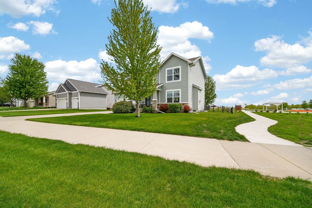 901 NW Abbie Drive, Ankeny, IA 50023