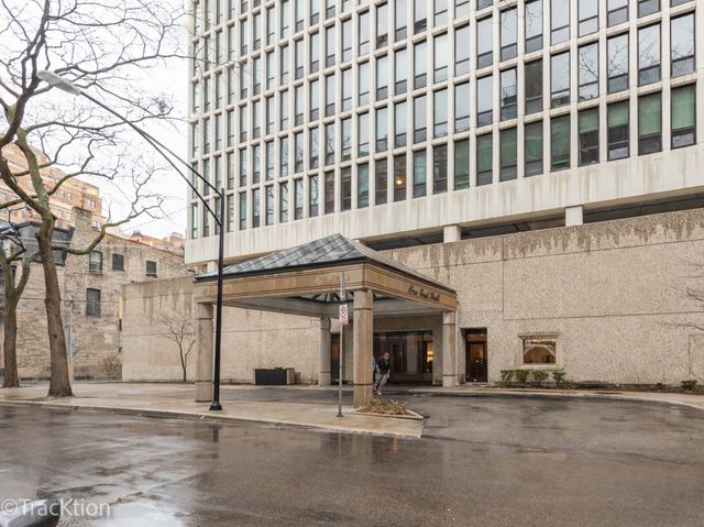 1 E Scott Street 1412, Chicago, IL 60610