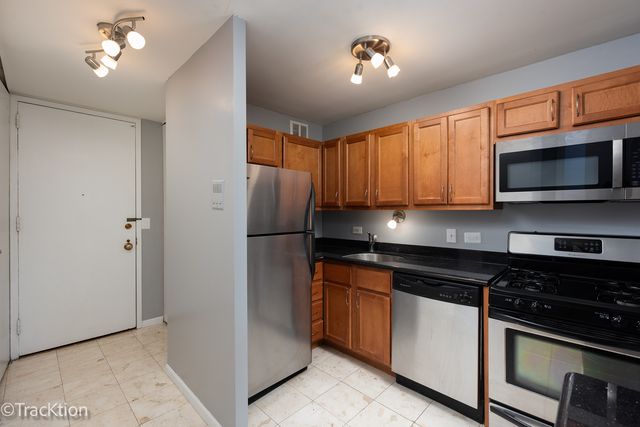 1 E Scott Street 1412, Chicago, IL 60610