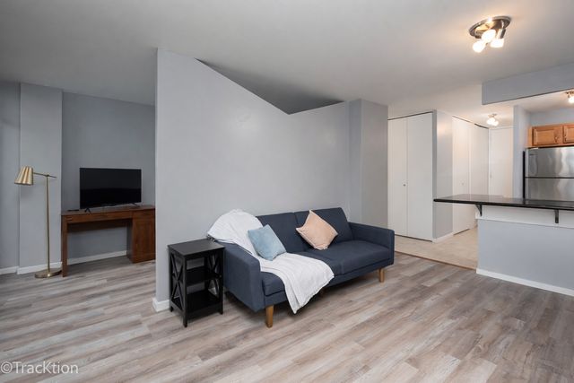 1 E Scott Street 1412, Chicago, IL 60610