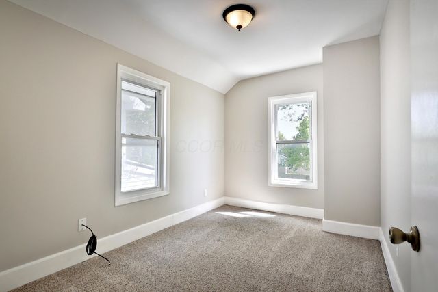 825 Reinhard Avenue, Columbus, OH 43206