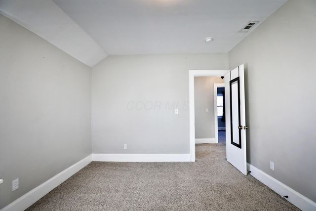 825 Reinhard Avenue, Columbus, OH 43206