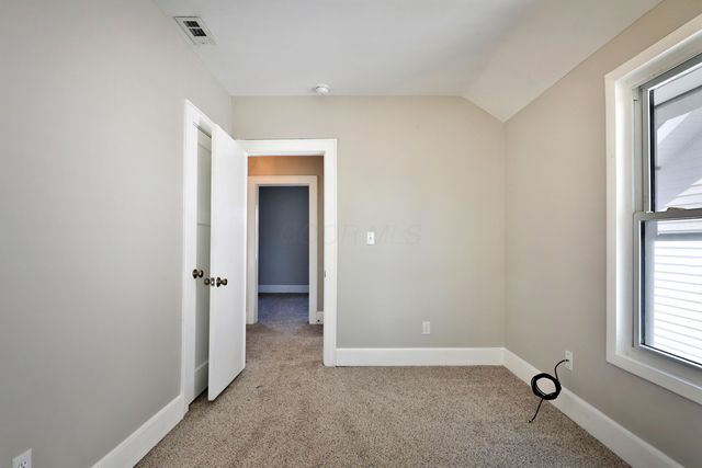 825 Reinhard Avenue, Columbus, OH 43206