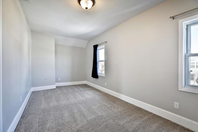 825 Reinhard Avenue, Columbus, OH 43206