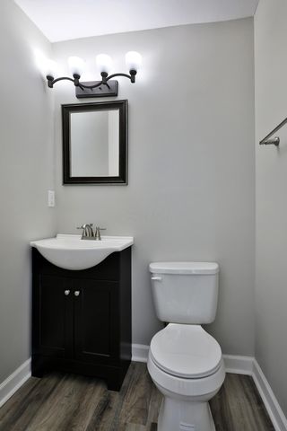 825 Reinhard Avenue, Columbus, OH 43206