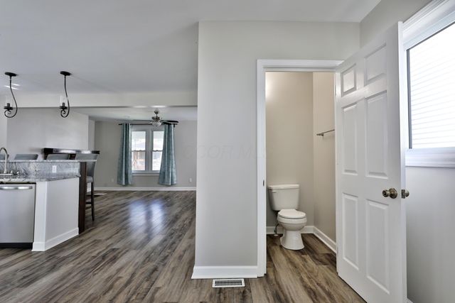 825 Reinhard Avenue, Columbus, OH 43206