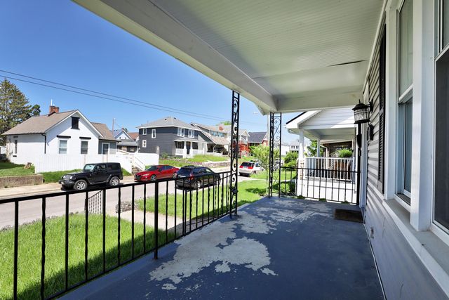 825 Reinhard Avenue, Columbus, OH 43206