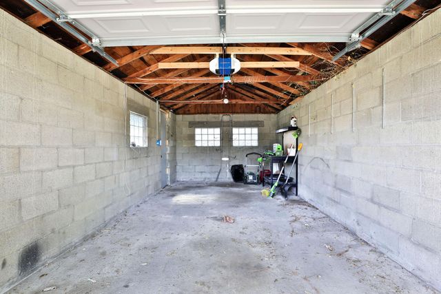 825 Reinhard Avenue, Columbus, OH 43206