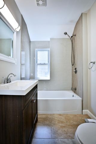 825 Reinhard Avenue, Columbus, OH 43206