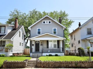 825 Reinhard Avenue, Columbus, OH 43206