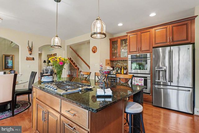 396 AUGUSTA DR, Telford, PA 18969