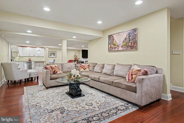 396 AUGUSTA DR, Telford, PA 18969