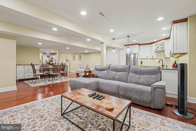 396 AUGUSTA DR, Telford, PA 18969