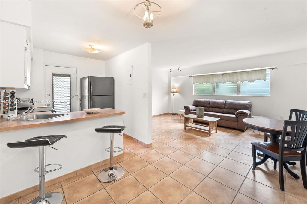 1614 West Ave 206, Miami Beach, FL 33139