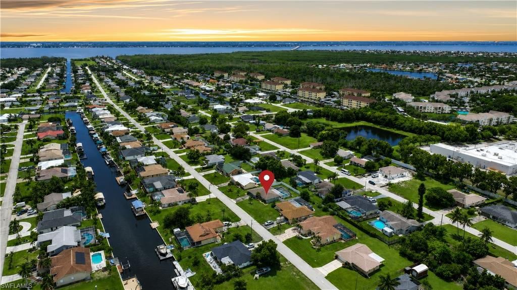 1810 SE 16th ST, CAPE CORAL, FL 33990 — photo 2