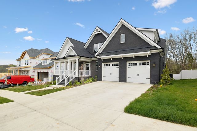 800 Westchester Cir, Hendersonville, TN 37075