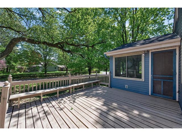 1357 County Road H2, White Bear Lake, MN 55110