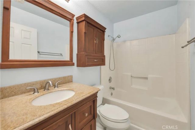 9742 E Avenue R8, Littlerock, CA 93543