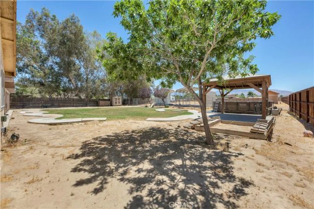 9742 E Avenue R8, Littlerock, CA 93543