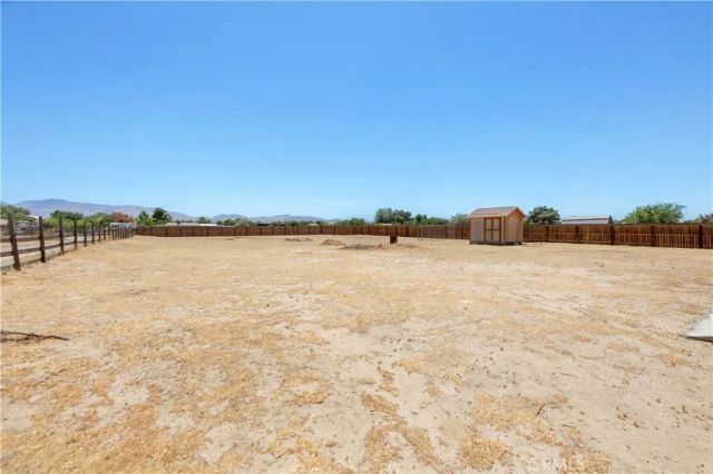 9742 E Avenue R8, Littlerock, CA 93543