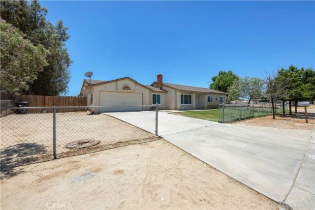 9742 E Avenue R8, Littlerock, CA 93543