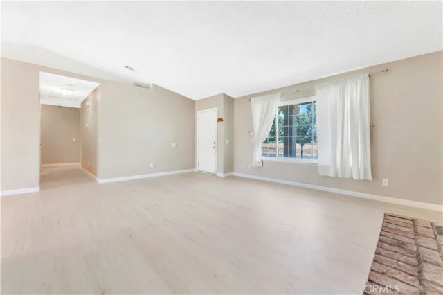 9742 E Avenue R8, Littlerock, CA 93543