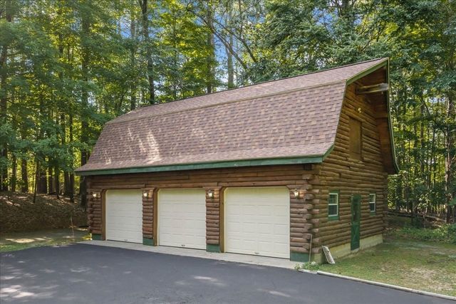34 Edwards Mill Road, Chester, NH 03036