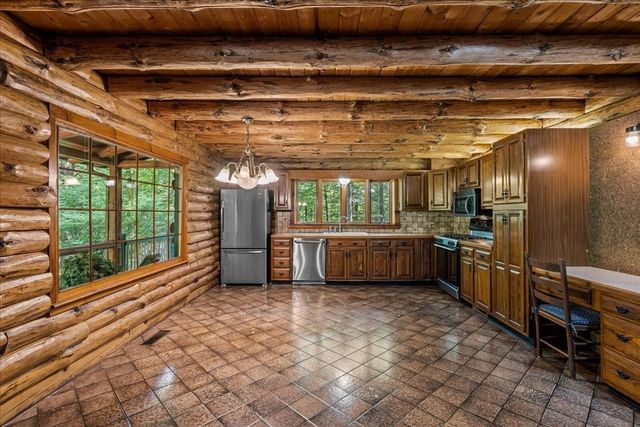 34 Edwards Mill Road, Chester, NH 03036