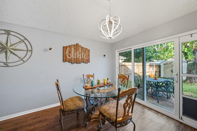 2818 Parkwood Manor Drive, Kingwood, TX 77339