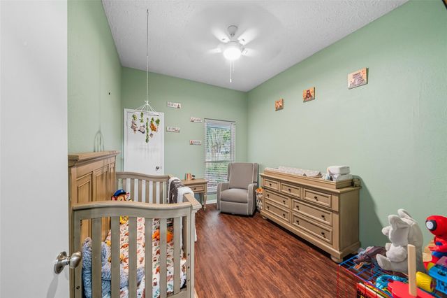 2818 Parkwood Manor Drive, Kingwood, TX 77339