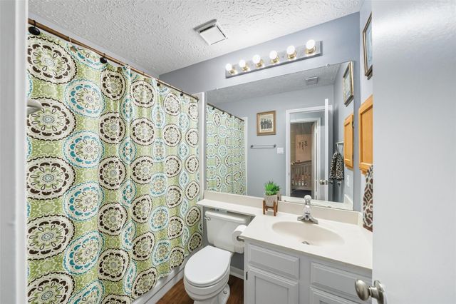 2818 Parkwood Manor Drive, Kingwood, TX 77339