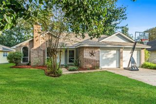 2818 Parkwood Manor Drive, Kingwood, TX 77339