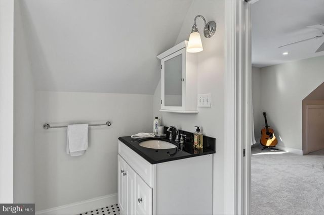101 TRAMORE CIR, Malvern, PA 19355