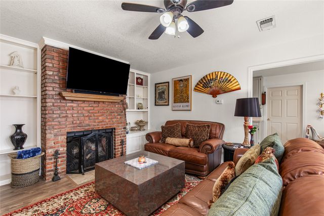 1002 W Washington Street, Sherman, TX 75092