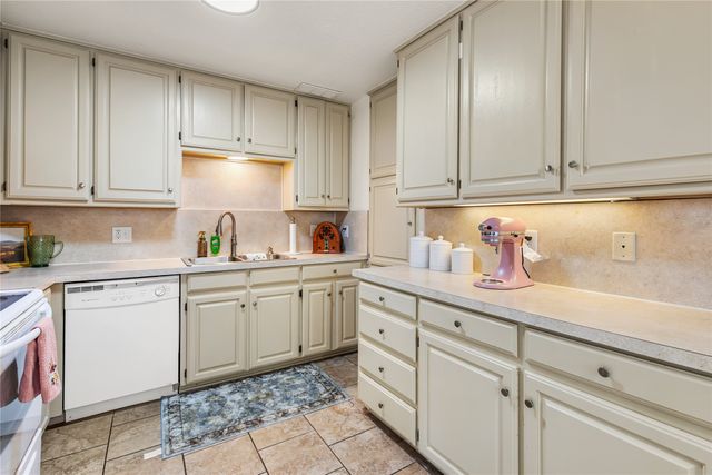 1002 W Washington Street, Sherman, TX 75092